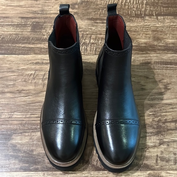 Womens Chunky Brogue Chelsea Boot 